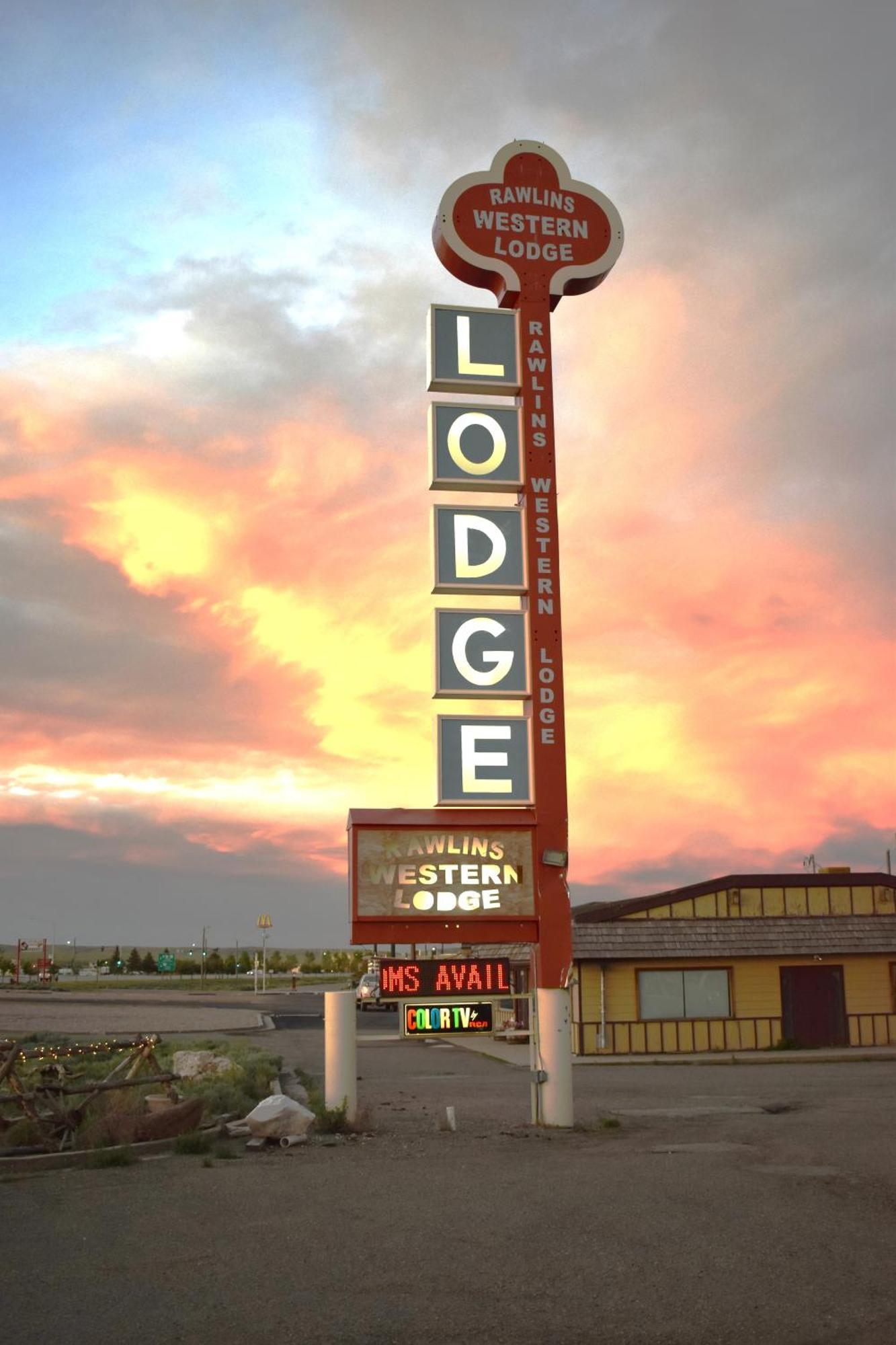 Rawlins Western Lodge Exterior photo